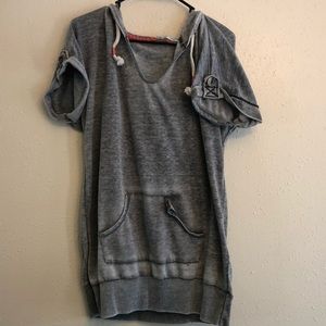 Hooded short sleeve top with front pocket